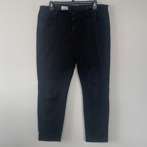 Gap 31W ankle length black Jeggings Jeans